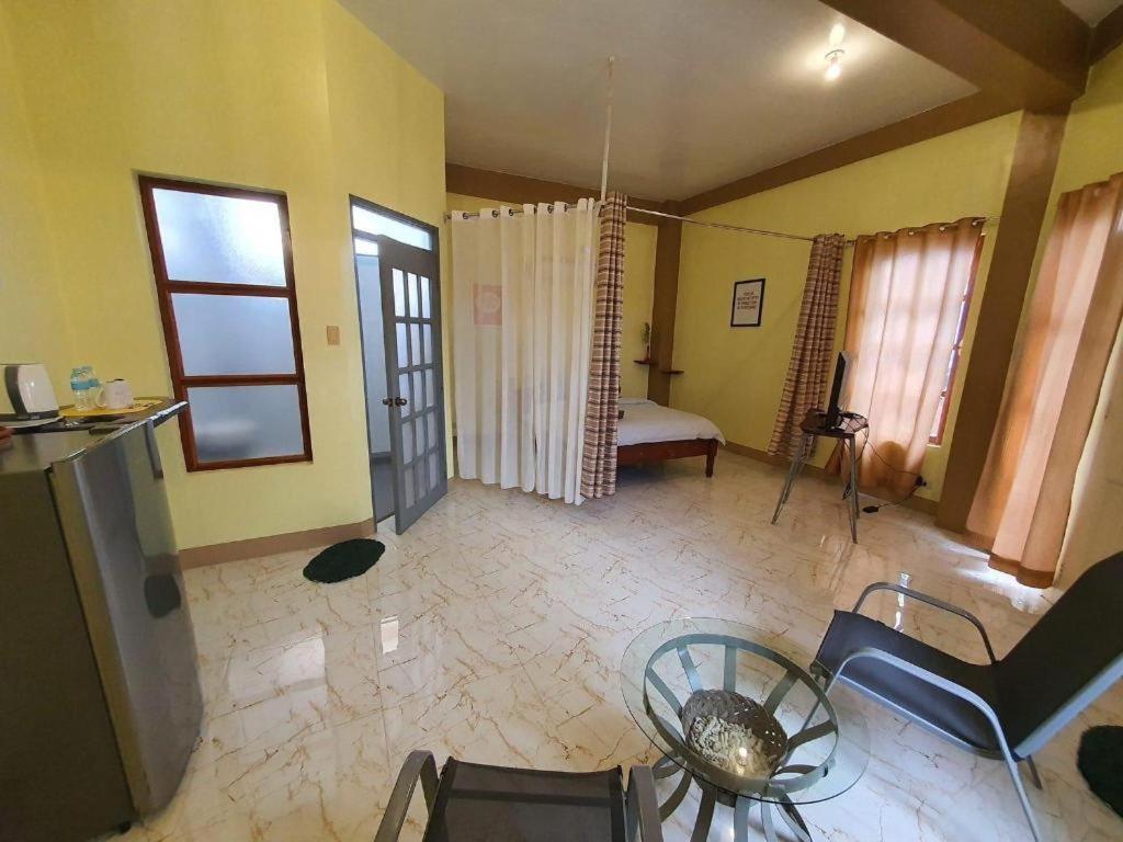 Bamboo Garden Boutique Hotel Таклобан Екстериор снимка